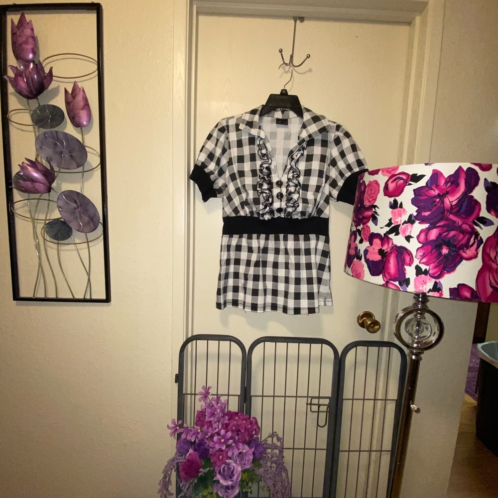 ‼️FINAL MARK DOWN‼️BNWOT TORRID CHECKERED TOP